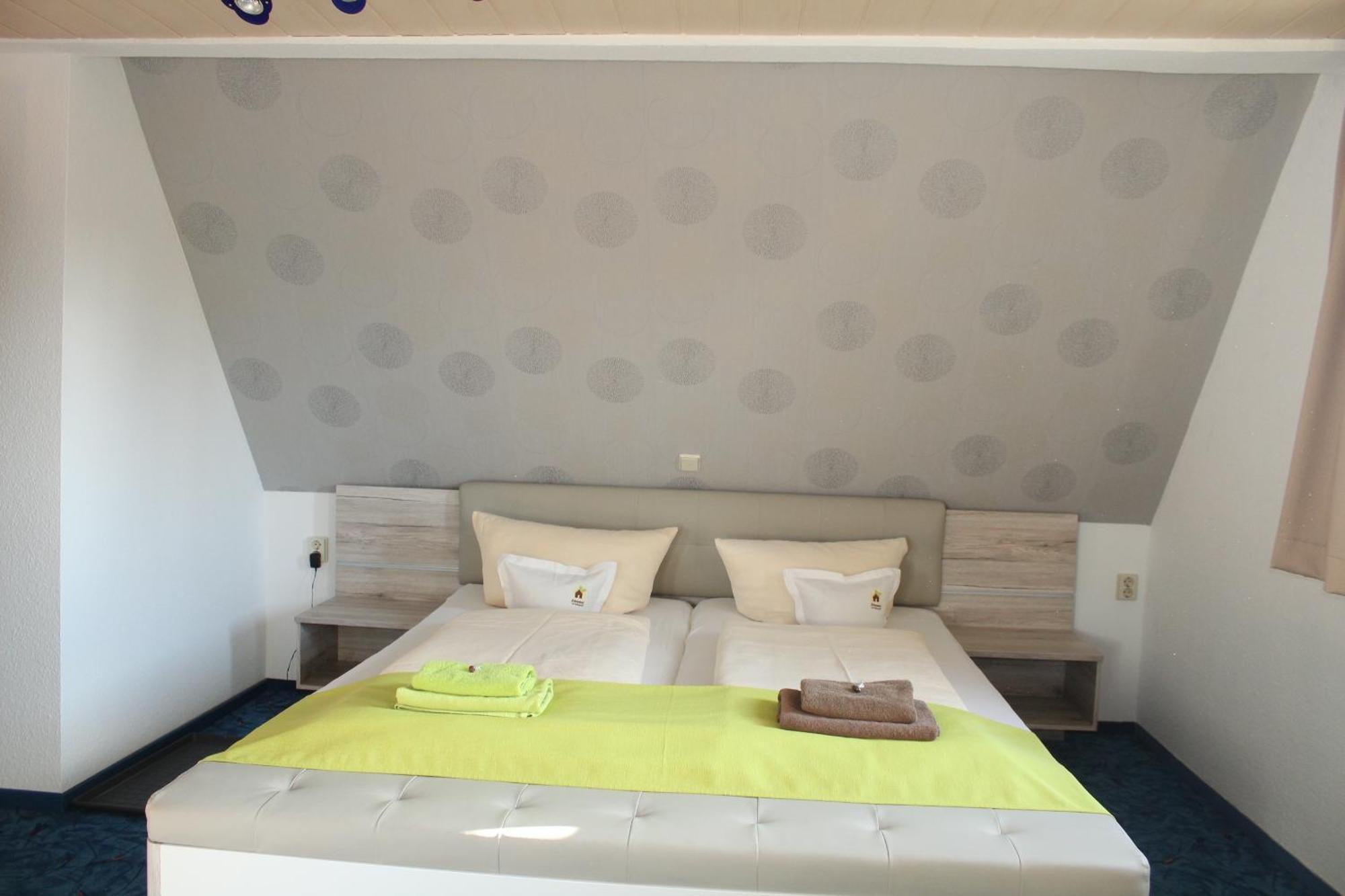 Kraeuterhotel Garni Zur Klostergrotte Nohra  Εξωτερικό φωτογραφία