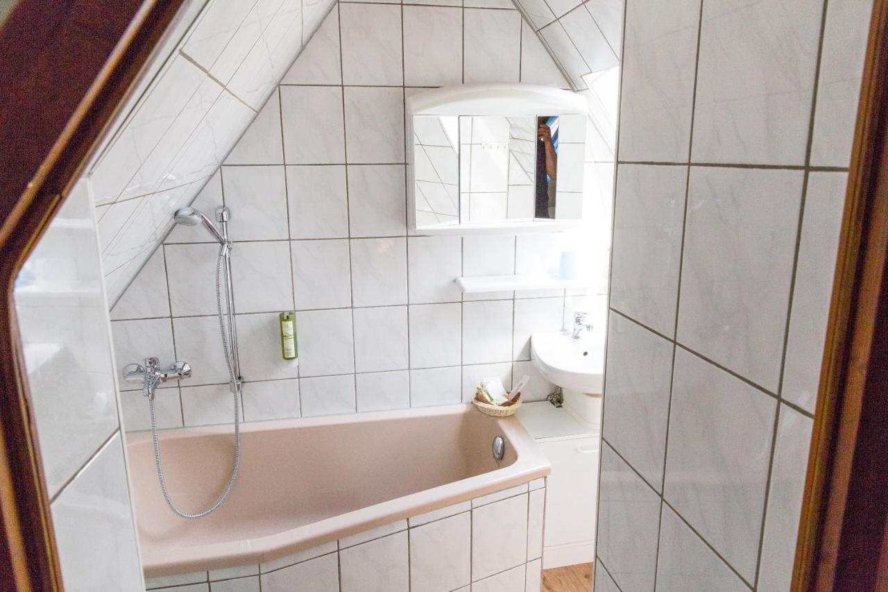 Kraeuterhotel Garni Zur Klostergrotte Nohra  Εξωτερικό φωτογραφία